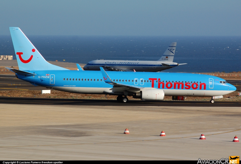 G-FDZW - Boeing 737-8K5 - Thomsonfly