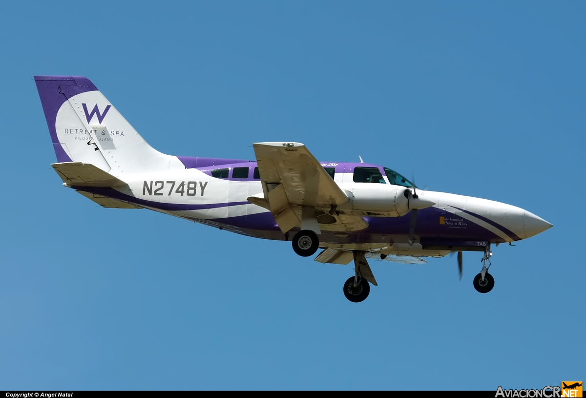 N2748Y - Cessna 402C - Cape Air