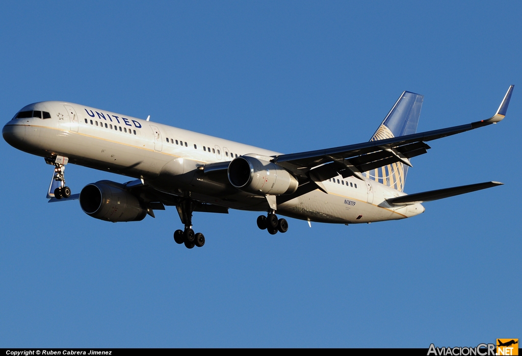 N18119 - Boeing 757-224 - Continental Airlines