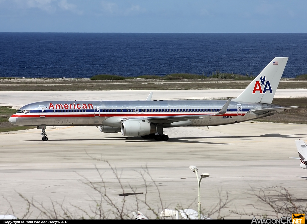 N668AA - Boeing 757-223 - American Airlines
