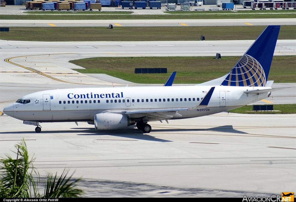 N39726 - Boeing 737-724 - Continental Airlines