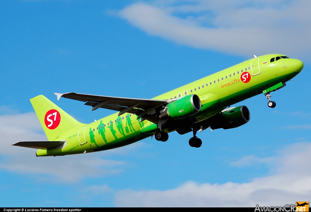 VP-BCZ - Airbus A320-214 - S7 - Siberia Airlines