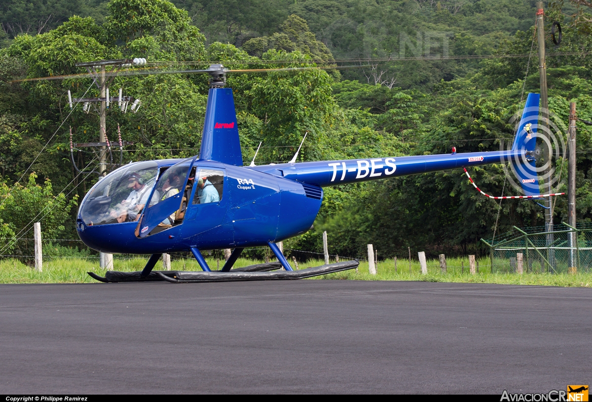 TI-BES - Robinson R44 Clipper II - Aerobell