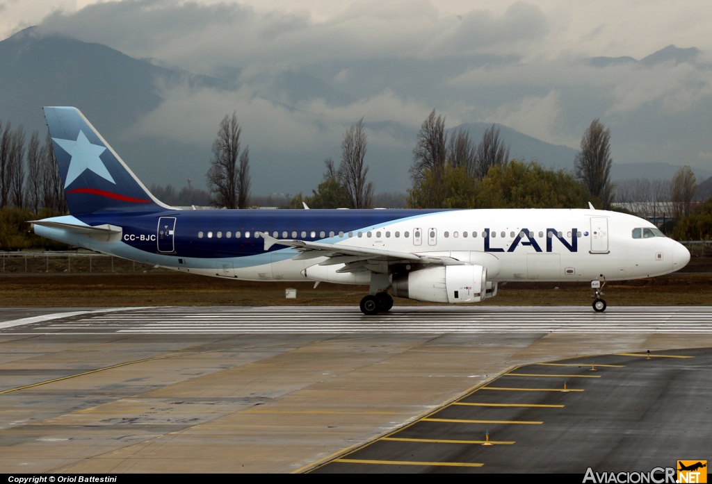CC-BJC - Airbus A320-232 - LAN Chile