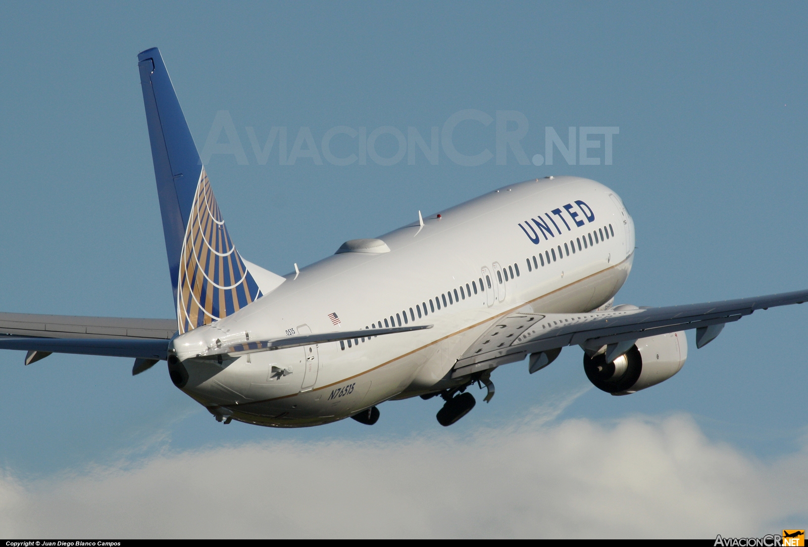 N76515 - Boeing 737-824 - United Airlines