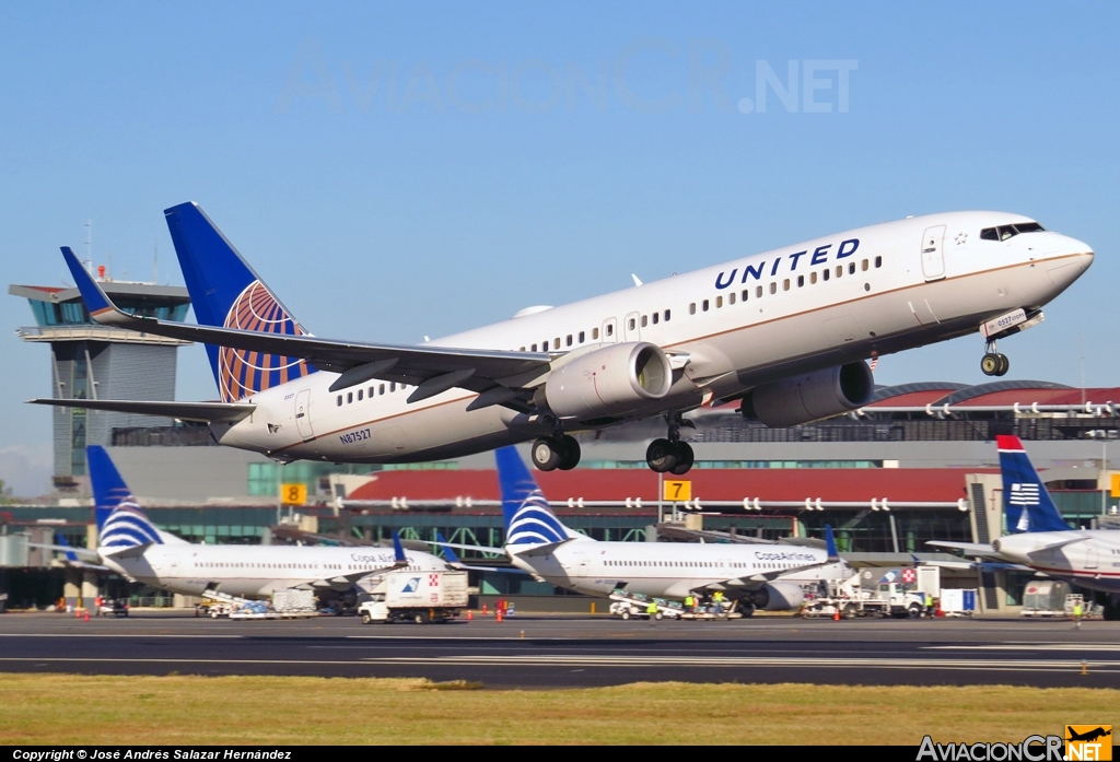 N87527 - Boeing 737-824 - Continental Airlines