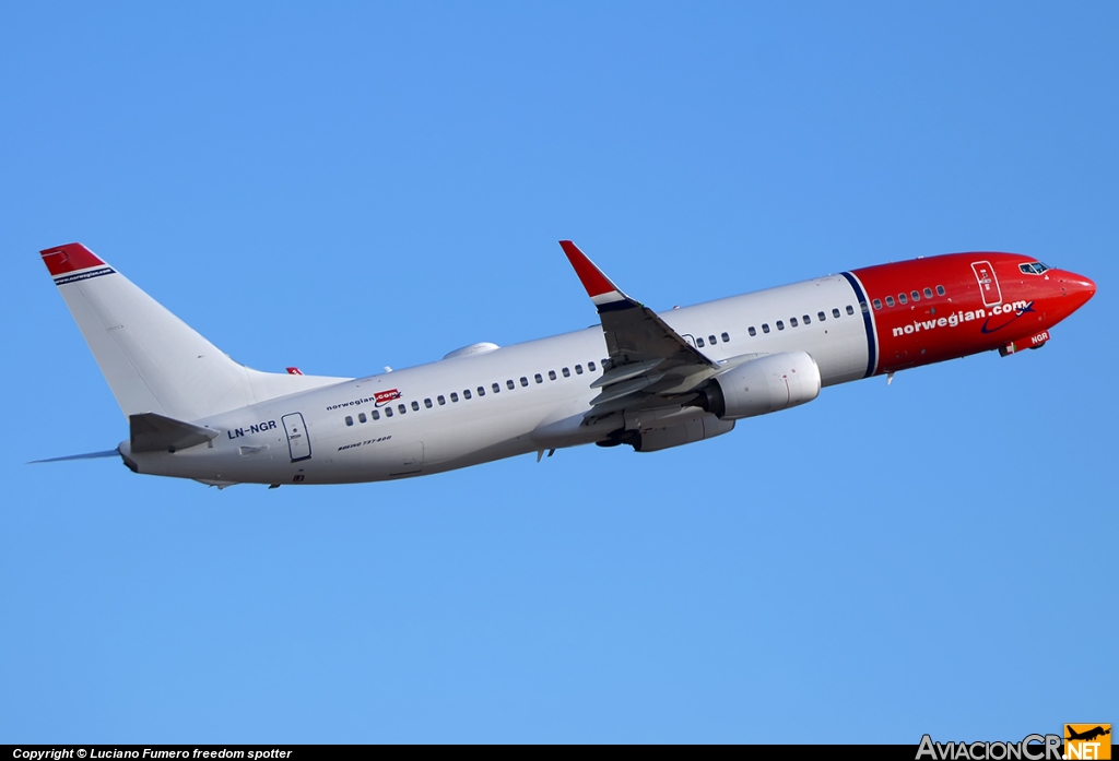 LN-NGR - Boeing 737-8JP - Norwegian Air Shuttle