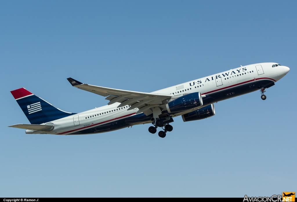 N290AY - Airbus A330-243 - US Airways
