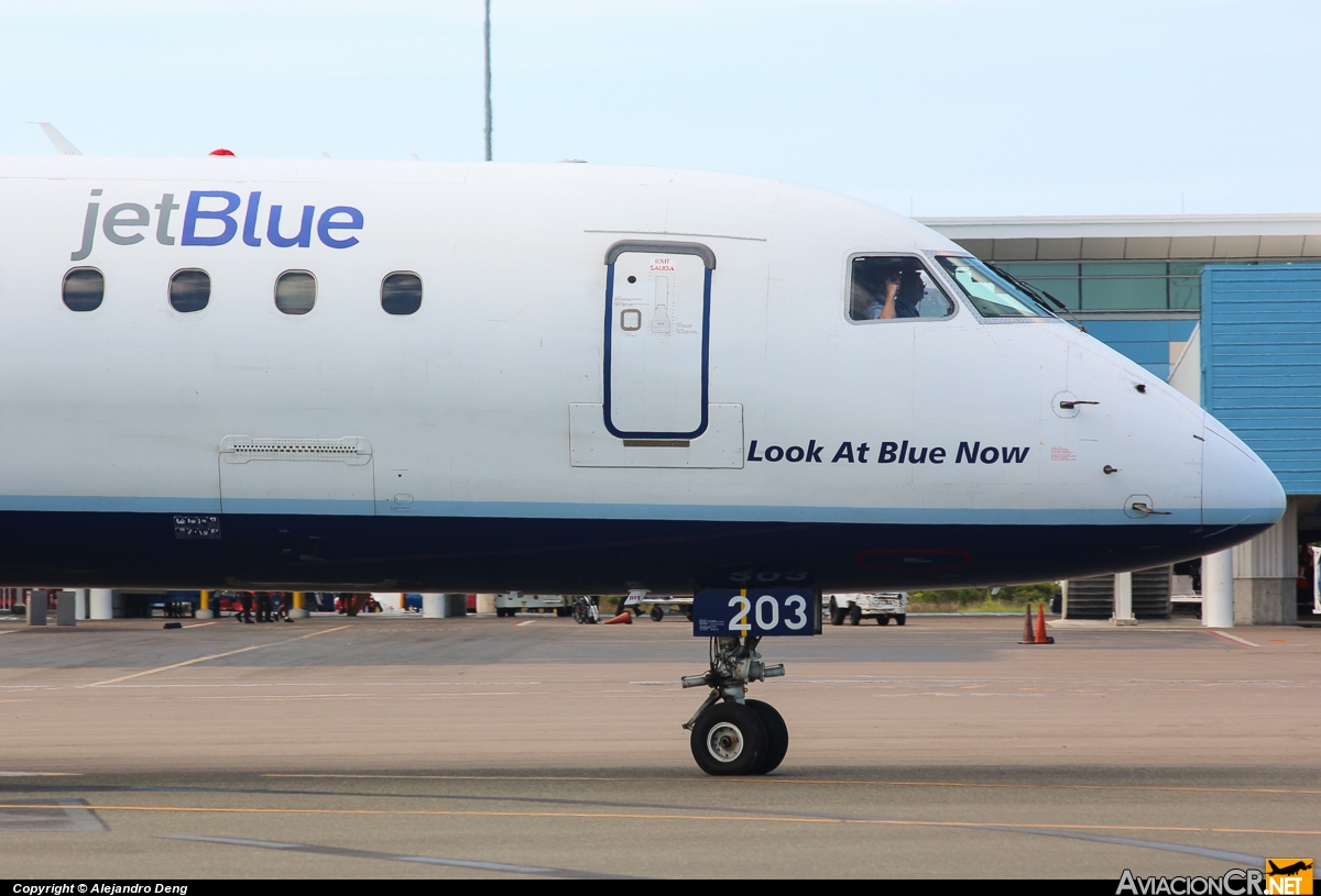 N203JB - Embraer190-100IGW - Jet Blue