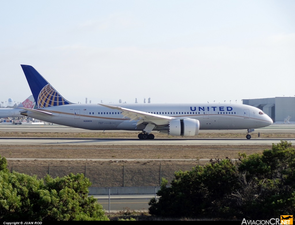 N26909 - Boeing 787-8 - United Airlines