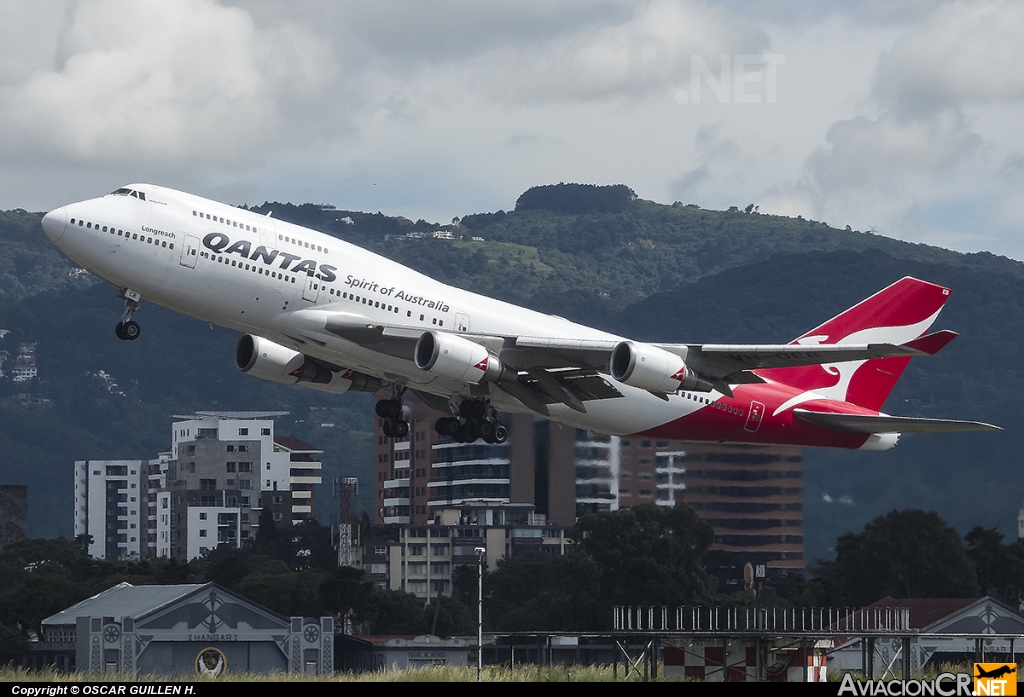 VH-OEB - Boeing 747-48E - Qantas
