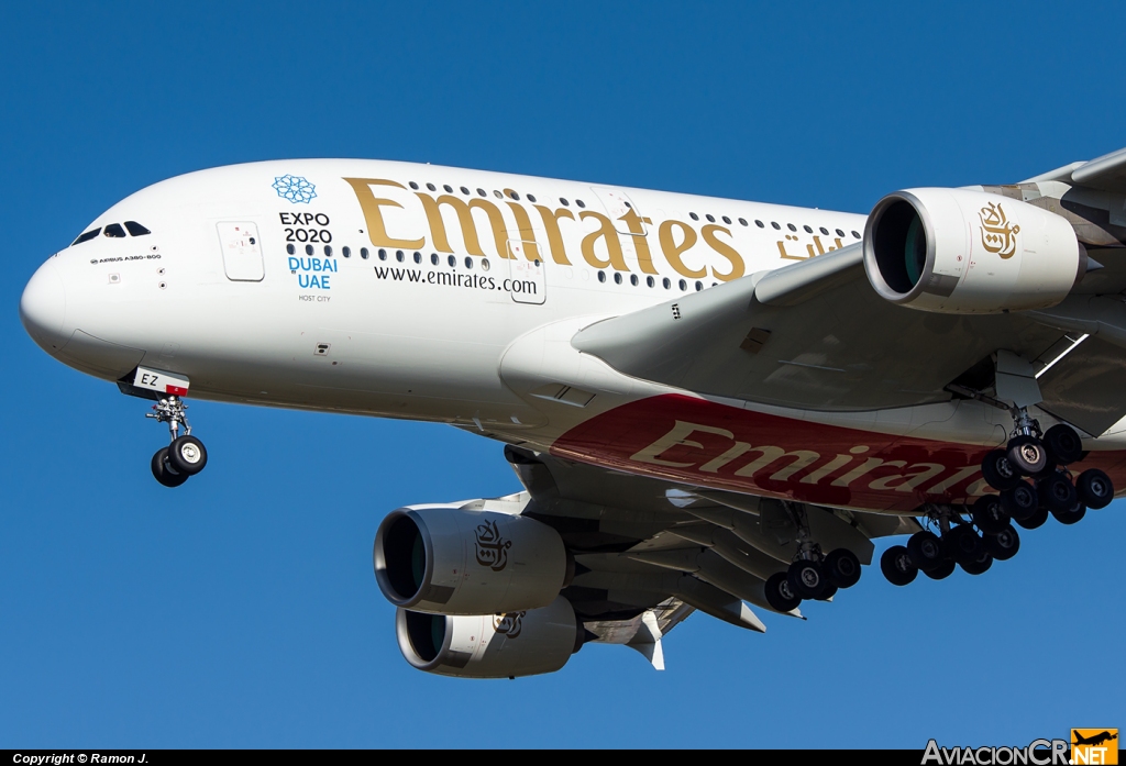 A6-EEZ - Airbs A-380-861 - Emirates