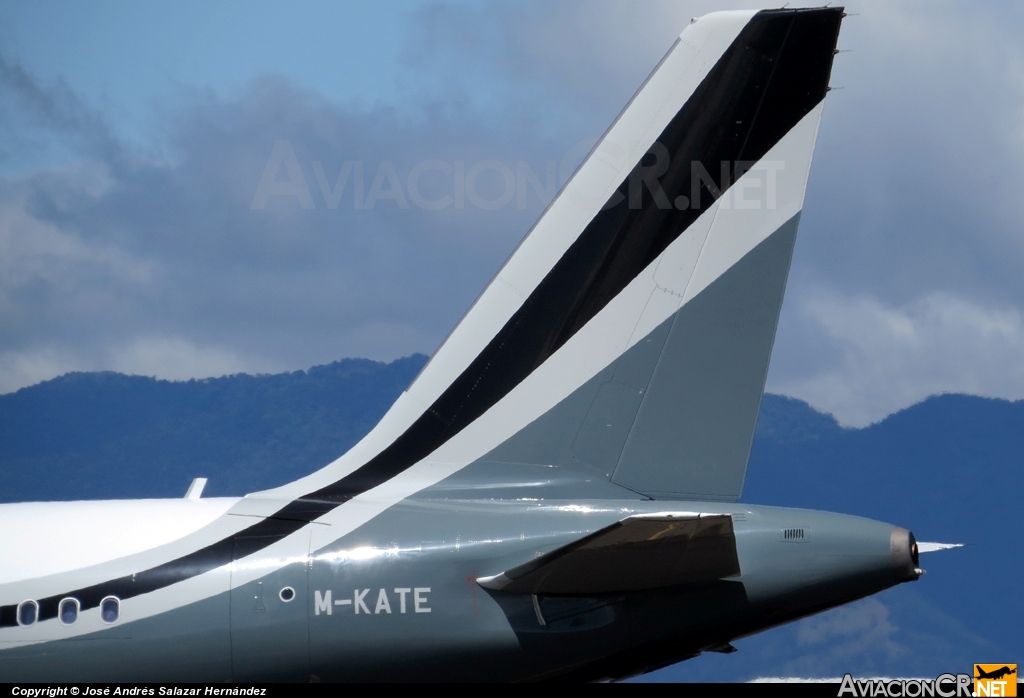 M-KATE - Airbus A319-133X CJ - Privado