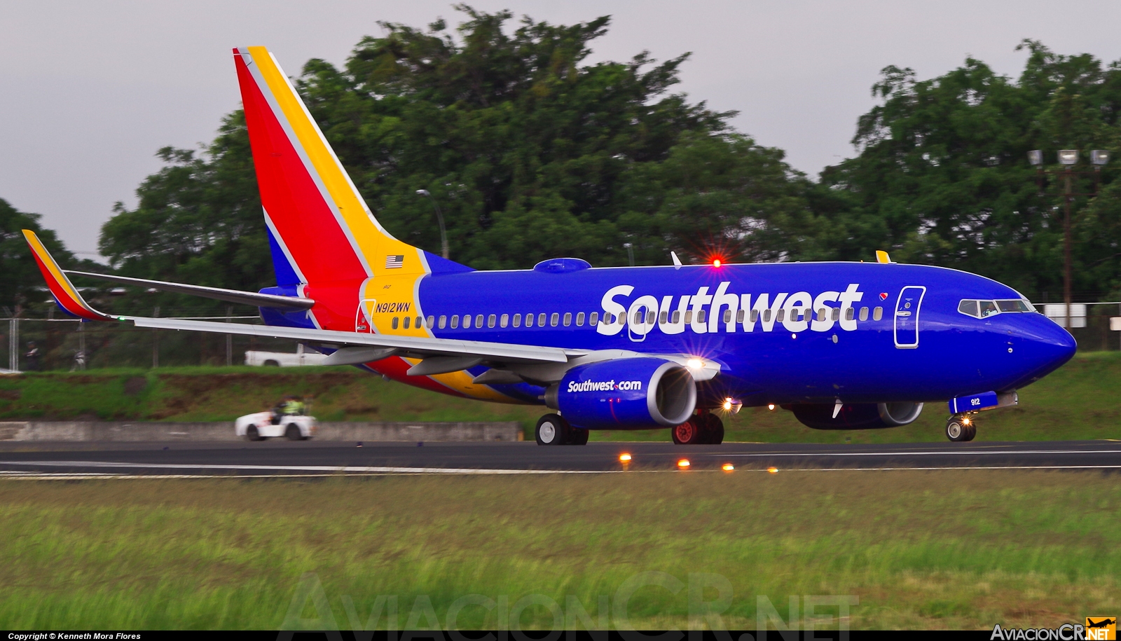 N912WN - Boeing 737-7H4 - Southwest Airlines