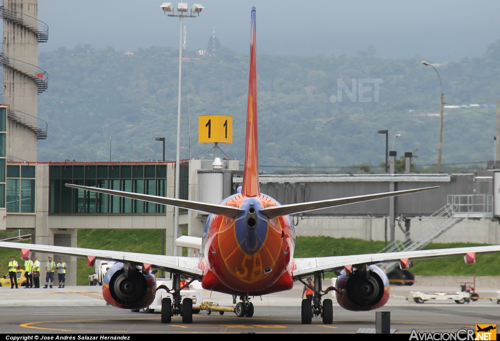 N200WN - Boeing 737-7H4 - Southwest Airlines