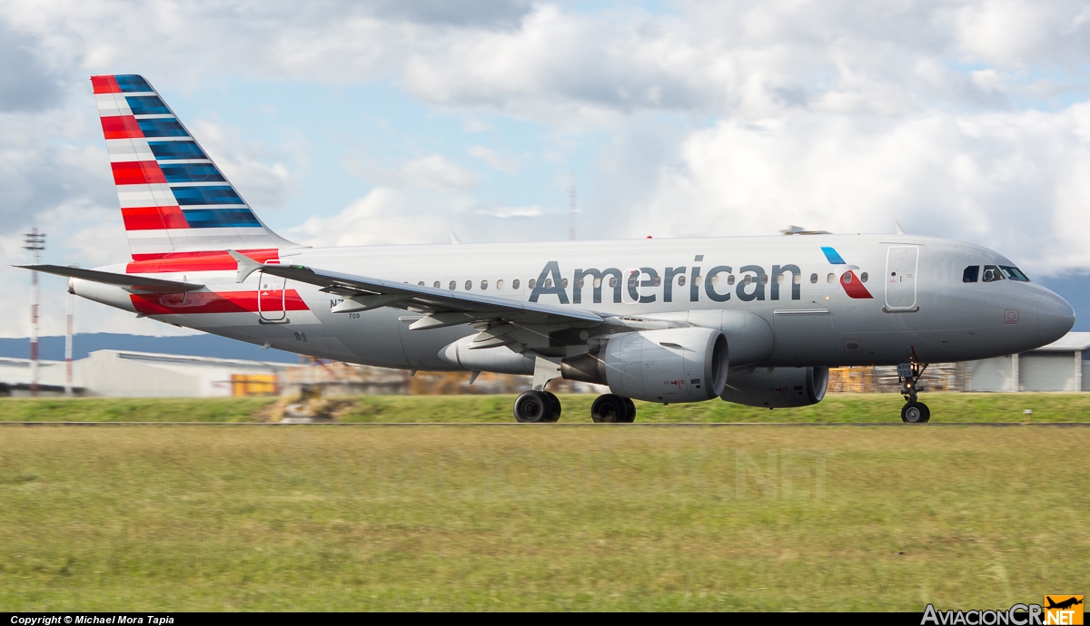 N709UW - Airbus A319-112 - American Airlines