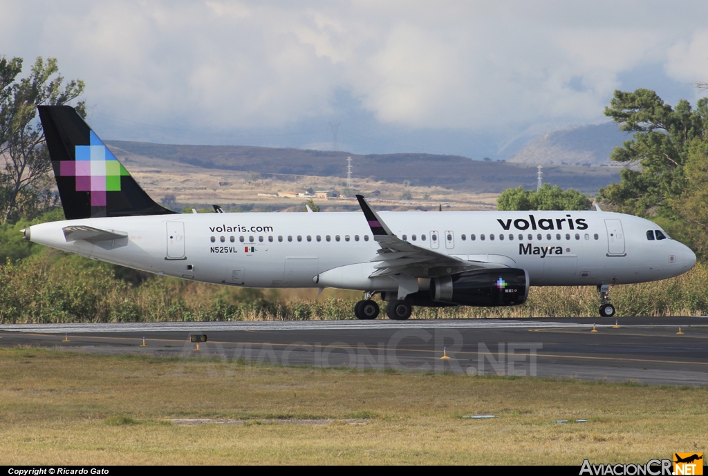 N525VL - Airbus A320-233 - Volaris