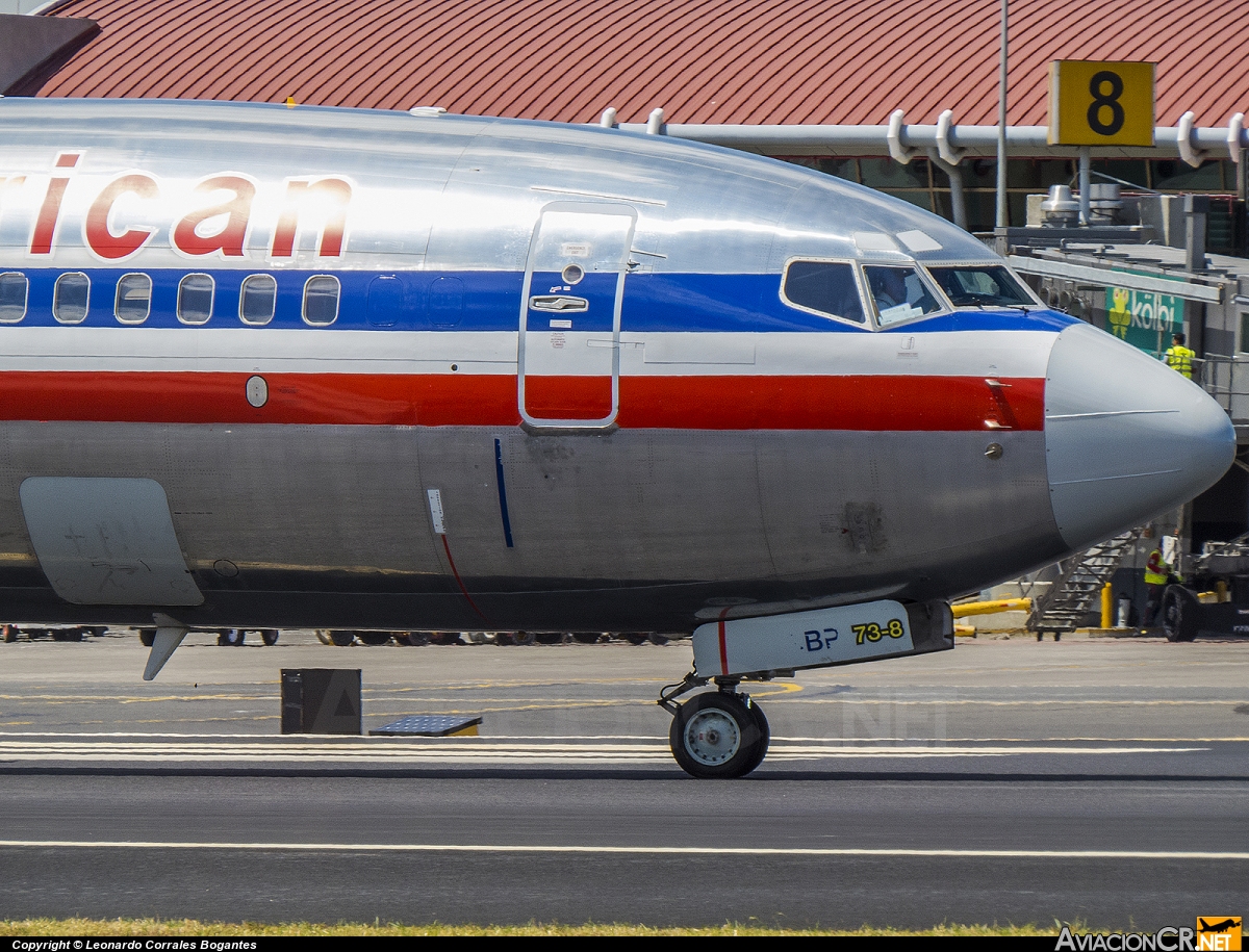 N880NN - Boeing 737-823 - American Airlines