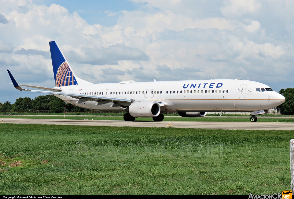 N38473 - Boeing 737-924(ER) - United Airlines