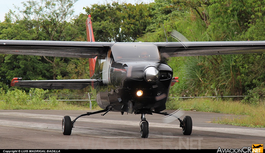 TI-AUJ - Cessna T210N Turbo Centurion II - Carmonair Charter