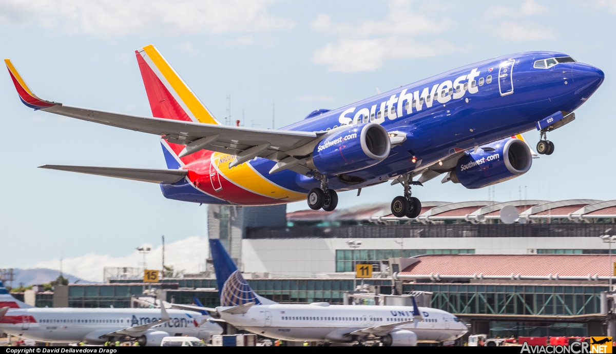 N920WN - Boeing 737-7H4 - Southwest Airlines